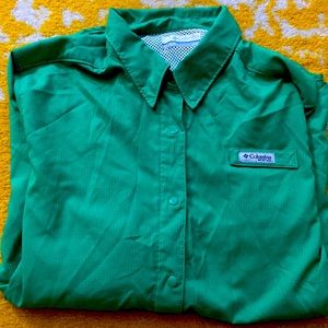 EUC COLUMBIA GREEN FISHING SHIRT, SIZE S!
